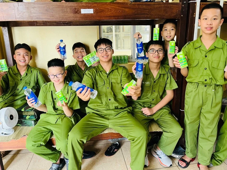 Vinamilk chung tay vì một mùa hè hạnh phúc, an toàn cho trẻ em Vinamilk chung tay vì một mùa hè hạnh phúc, an toàn cho trẻ em