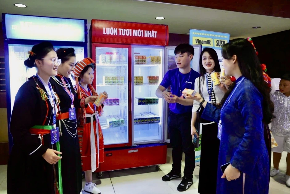 Vinamilk đồng hành cùng Đại hội Đoàn toàn quốc lần thứ XIII Vinamilk đồng hành cùng Đại hội Đoàn toàn quốc lần thứ XIII