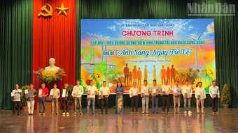 Vĩnh Long gặp mặt, biểu dương các gương điển hình trong tái hòa nhập cộng đồng