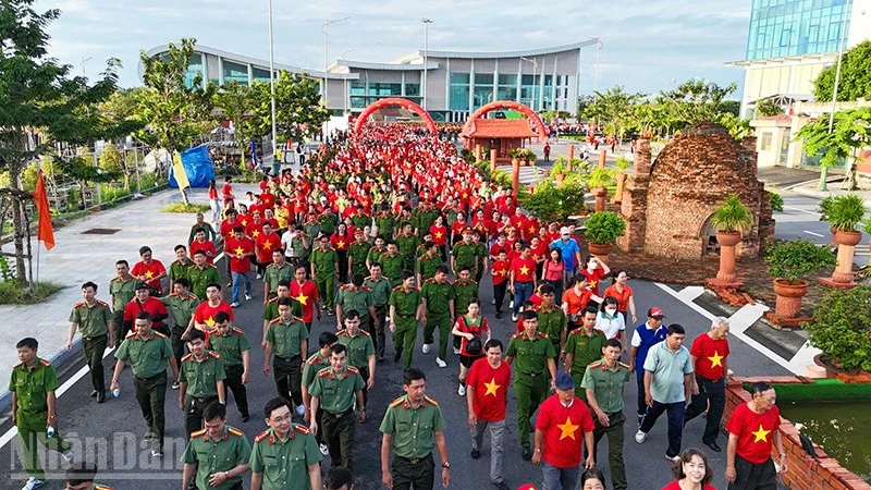 Vĩnh Long sẵn sàng phối hợp thực hiện Chương trình “Cùng Việt Nam tiến bước” năm 2026