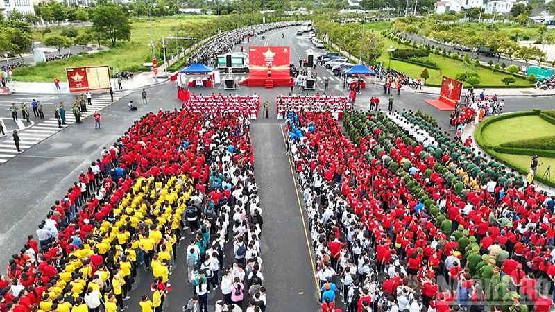 Vĩnh Long sẵn sàng phối hợp thực hiện Chương trình “Cùng Việt Nam tiến bước” năm 2026