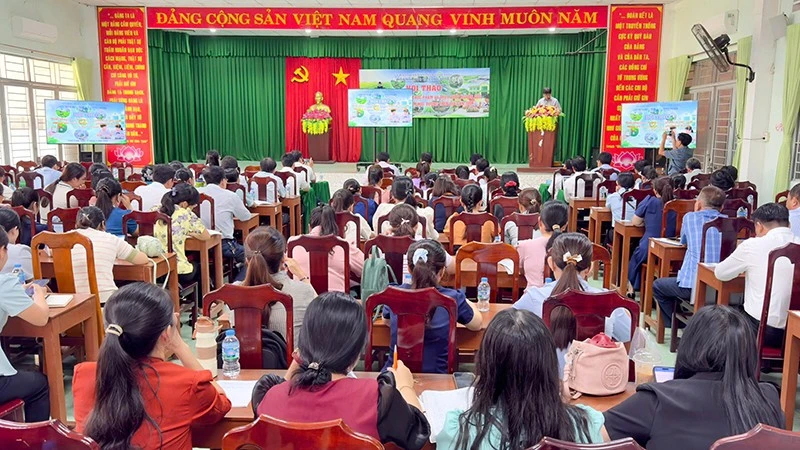 Vĩnh Long tăng cường quản lý mẫu thực phẩm học đường Vĩnh Long tăng cường quản lý mẫu thực phẩm học đường