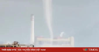 Vòi rồng xuất hiện tại vùng biển Quảng Ninh