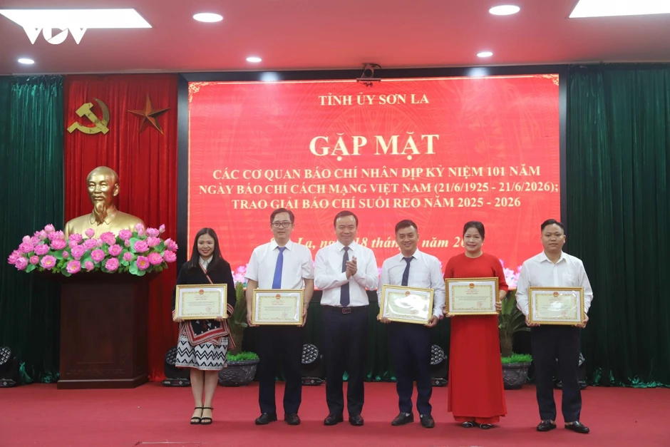TinVina Tây Bắc đoạt nhiều giải tại Giải Báo chí Suối Reo tỉnh Sơn La TinVina Tây Bắc đoạt nhiều giải tại Giải Báo chí Suối Reo tỉnh Sơn La
