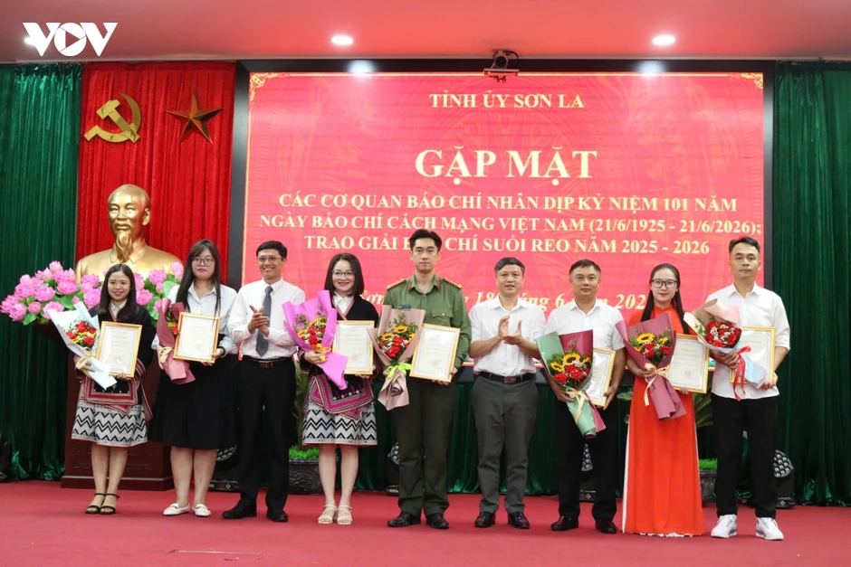 TinVina Tây Bắc đoạt nhiều giải tại Giải Báo chí Suối Reo tỉnh Sơn La TinVina Tây Bắc đoạt nhiều giải tại Giải Báo chí Suối Reo tỉnh Sơn La