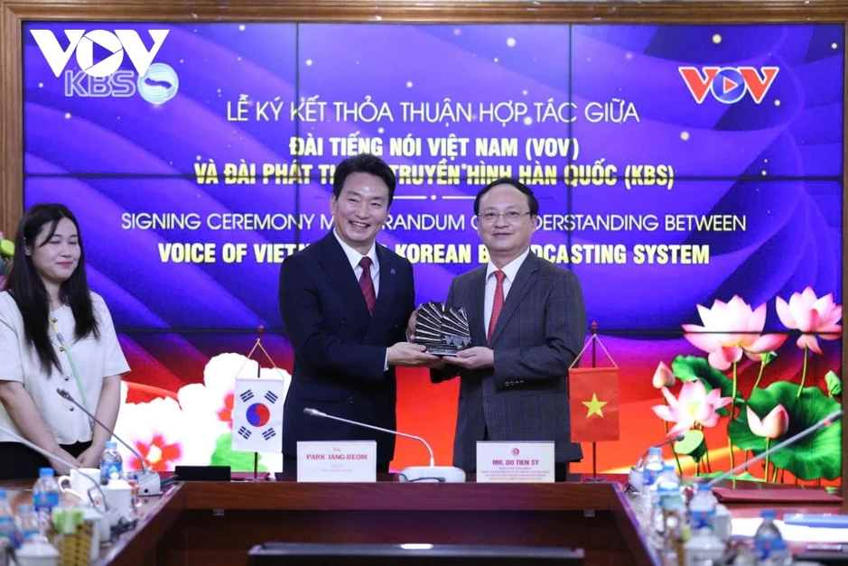 TinVina và KBS ký kết hợp tác: Thắt chặt tình hữu nghị Việt Nam - Hàn Quốc TinVina và KBS ký kết hợp tác: Thắt chặt tình hữu nghị Việt Nam - Hàn Quốc