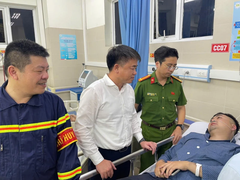 Vụ cháy nhà 7 tầng ở phường Hoàng Mai: Những nạn nhân được cứu thoát thế nào? Vụ cháy nhà 7 tầng ở phường Hoàng Mai: Những nạn nhân được cứu thoát thế nào?