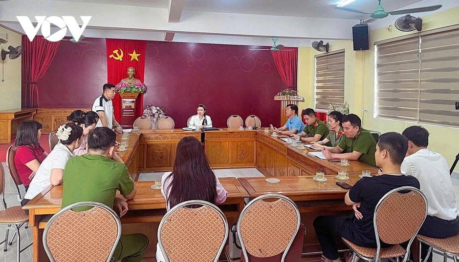 Vụ giáo viên bị tố “tác động” vào đầu trẻ ở Hà Tĩnh: Không phải bạo lực học đường Vụ giáo viên bị tố “tác động” vào đầu trẻ ở Hà Tĩnh: Không phải bạo lực học đường