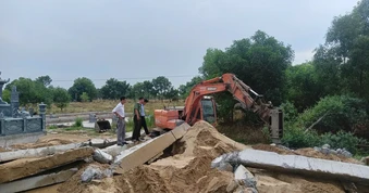 Vụ lăng mộ ‘khủng’ trên đất trồng cây: Tháo dỡ 2 công trình trái phép