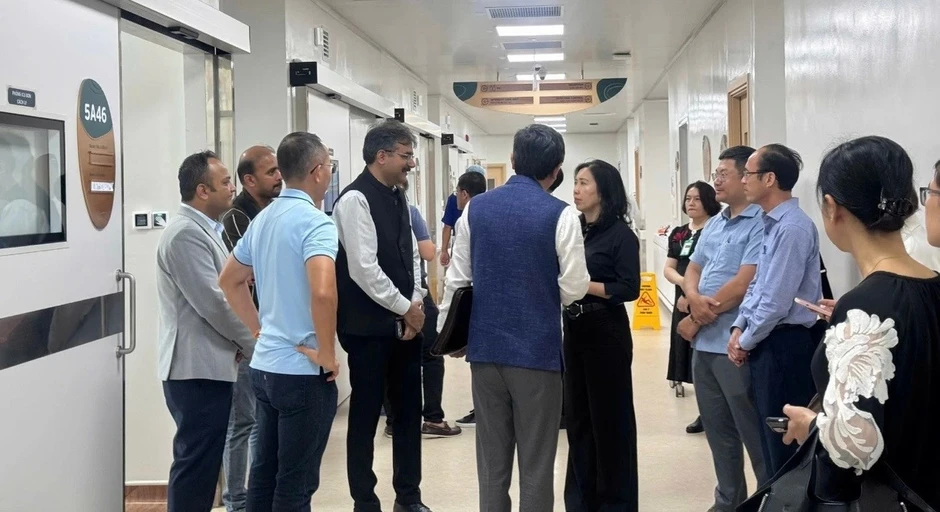 Vụ lật ca nô 15 người thiệt mạng: Bộ Ngoại giao cử cán bộ hỗ trợ 24/7 Vụ lật ca nô 15 người thiệt mạng: Bộ Ngoại giao cử cán bộ hỗ trợ 24/7