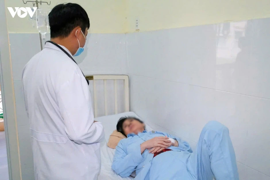 Vụ nghi ngộ độc thực phẩm tại Đồng Tháp: 160 bệnh nhân đã ra viện Vụ nghi ngộ độc thực phẩm tại Đồng Tháp: 160 bệnh nhân đã ra viện