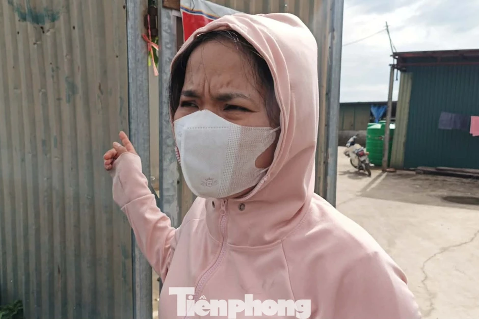 Vụ xe khách lao khỏi cao tốc: 'Nhiều người đập kính ô tô cầu cứu' Vụ xe khách lao khỏi cao tốc: 'Nhiều người đập kính ô tô cầu cứu'