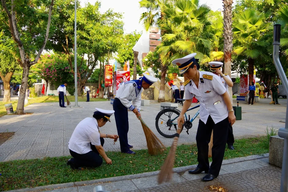 Vùng 3 Hải quân: Trọn nghĩa vẹn tình trong chuỗi hoạt động tri ân Ngày Thương binh - Liệt sĩ
