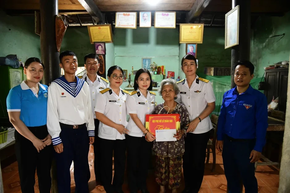 Vùng 3 Hải quân: Trọn nghĩa vẹn tình trong chuỗi hoạt động tri ân Ngày Thương binh - Liệt sĩ