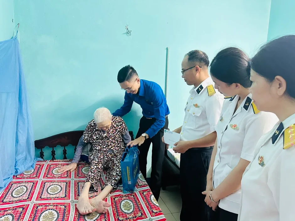 Vùng 3 Hải quân: Trọn nghĩa vẹn tình trong chuỗi hoạt động tri ân Ngày Thương binh - Liệt sĩ