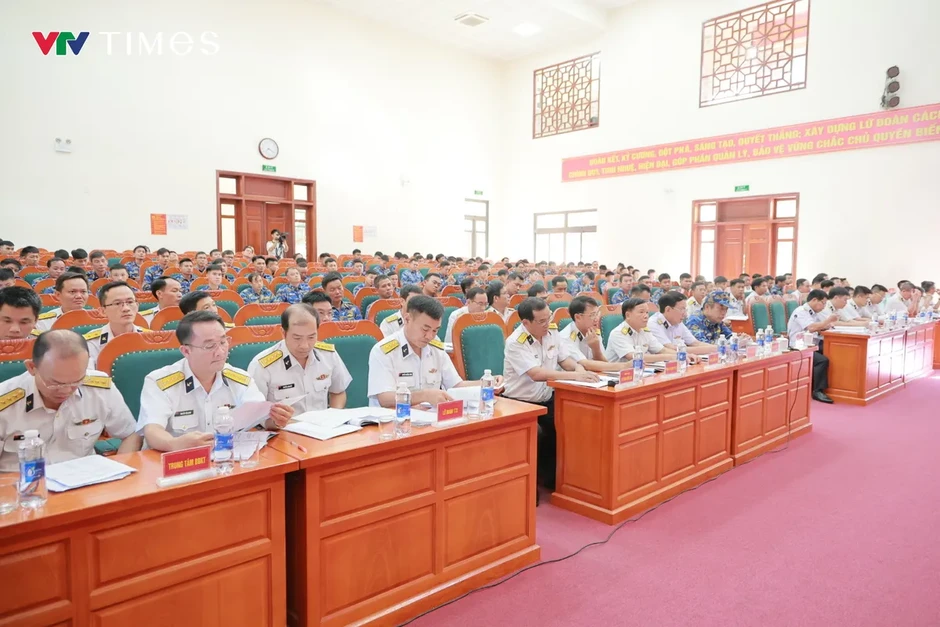Vùng 3 Hải quân xuất quân xây trường học vùng biên giới trước năm học mới