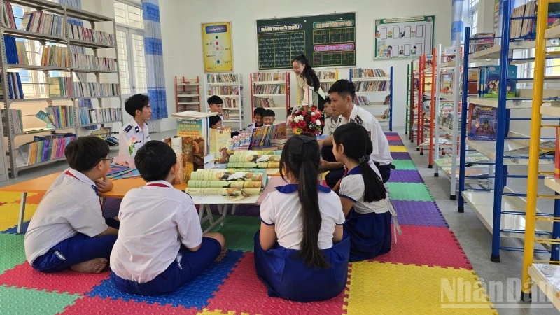 Vùng Cảnh sát biển 2 hưởng ứng Ngày Sách và Văn hóa đọc Việt Nam năm 2026 Vùng Cảnh sát biển 2 hưởng ứng Ngày Sách và Văn hóa đọc Việt Nam năm 2026