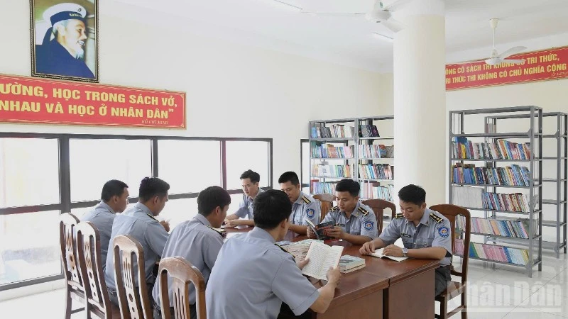 Vùng Cảnh sát biển 2 hưởng ứng Ngày Sách và Văn hóa đọc Việt Nam năm 2026 Vùng Cảnh sát biển 2 hưởng ứng Ngày Sách và Văn hóa đọc Việt Nam năm 2026