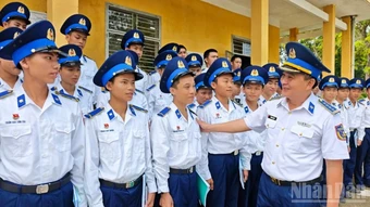 Vùng Cảnh sát biển 2 kiểm tra huấn luyện chiến sĩ mới năm 2026