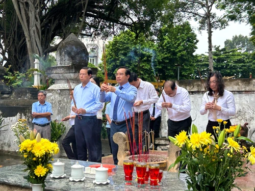 VÙNG ĐẤT MẾN THƯƠNG (*): Lưu dấu hành trình phương Nam VÙNG ĐẤT MẾN THƯƠNG (*): Lưu dấu hành trình phương Nam