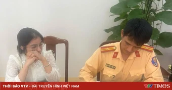 Vượt đèn đỏ đường ngang, nữ tài xế ô tô đối mặt mức phạt đến 20 triệu đồng