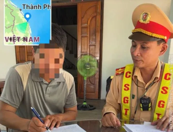 Vượt đường ngang khi cần chắn đang hạ, tài xế xe tải bị phạt 19 triệu đồng, tước GPLX 2 tháng Vượt đường ngang khi cần chắn đang hạ, tài xế xe tải bị phạt 19 triệu đồng, tước GPLX 2 tháng
