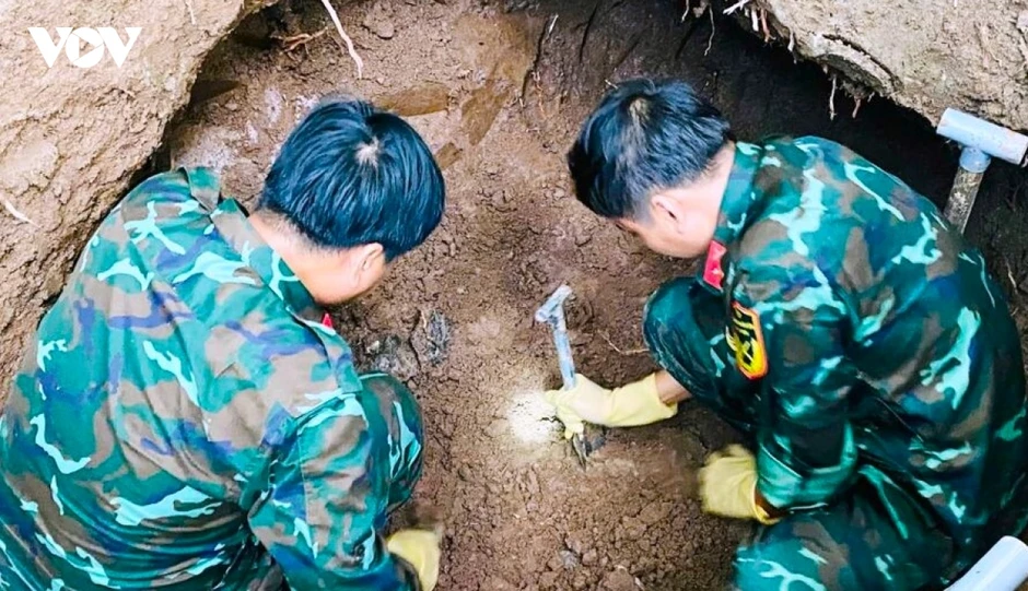 Vượt nắng, thắng mưa, chạy đua với thời gian để tìm kiếm, quy tập hài cốt liệt sĩ Vượt nắng, thắng mưa, chạy đua với thời gian để tìm kiếm, quy tập hài cốt liệt sĩ