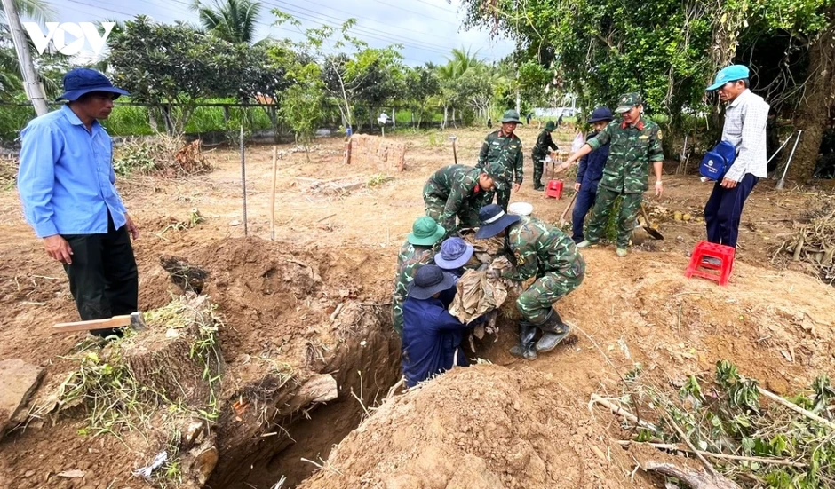 Vượt nắng, thắng mưa, chạy đua với thời gian để tìm kiếm, quy tập hài cốt liệt sĩ Vượt nắng, thắng mưa, chạy đua với thời gian để tìm kiếm, quy tập hài cốt liệt sĩ