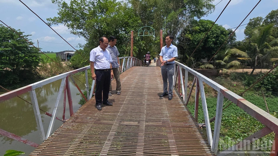 Xã Châu Phú từng bước hoàn thiện hạ tầng giao thông Xã Châu Phú từng bước hoàn thiện hạ tầng giao thông