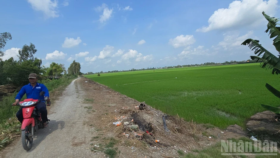 Xã Châu Phú từng bước hoàn thiện hạ tầng giao thông Xã Châu Phú từng bước hoàn thiện hạ tầng giao thông