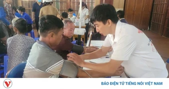 Xã đảo Long Sơn tăng tốc để sớm về đích việc khám sức khoẻ toàn dân