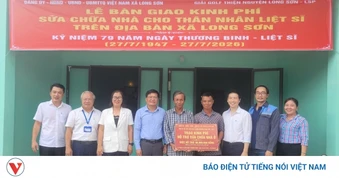 Xã đảo Long Sơn, TP.HCM tặng 130 triệu đồng sửa nhà cho gia đình thờ cúng liệt sĩ