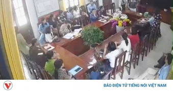 Xác minh vụ nữ hiệu trưởng đập bàn, ném cốc, mắng giáo viên ở Ninh Bình