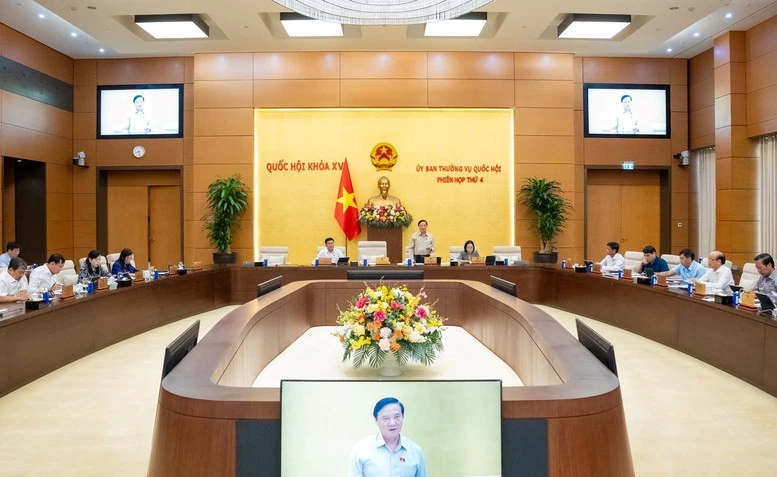 Xây dựng nền tố tụng hình sự hiện đại, dân chủ, công khai, minh bạch Xây dựng nền tố tụng hình sự hiện đại, dân chủ, công khai, minh bạch