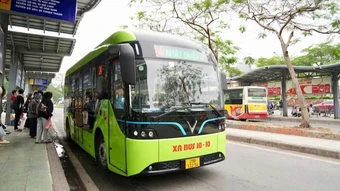 Xe buýt Hà Nội phục vụ miễn phí hơn 108 nghìn lượt hành khách trong kỳ nghỉ lễ