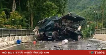 Xe chở dầu mất phanh lao vào lan can cầu, tài xế tử vong