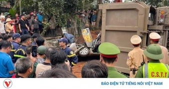 Xe đầu kéo lật đè ô tô, xe máy tại Phú Thọ: Nguyên nhân sơ bộ do đi sai phần đường