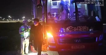 Xe khách chở quá 17 người trên cao tốc Vĩnh Hảo - Phan Thiết bị xử phạt 127 triệu đồng
