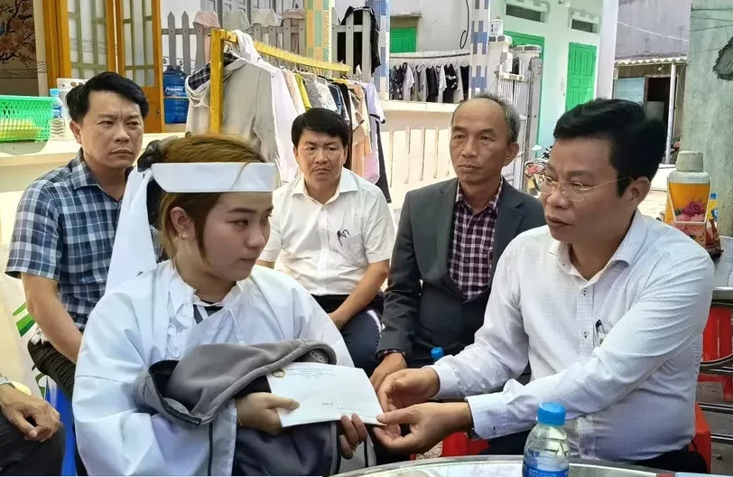 Xe khách lao xuống vực ở Lâm Đồng từng kiểm định 2 lần trong ngày mới đạt Xe khách lao xuống vực ở Lâm Đồng từng kiểm định 2 lần trong ngày mới đạt