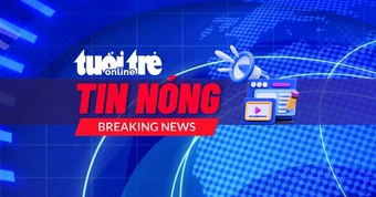 Xe khách lật trên cao tốc Nội Bài - Lào Cai, 5 người bị thương