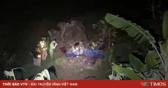 Xe tải lao xuống vực sâu 20m ở Sơn La, 2 người tử vong