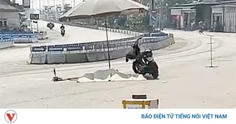 Xe tang lễ va chạm với xe máy điện tại Nghệ An, 1 người tử vong