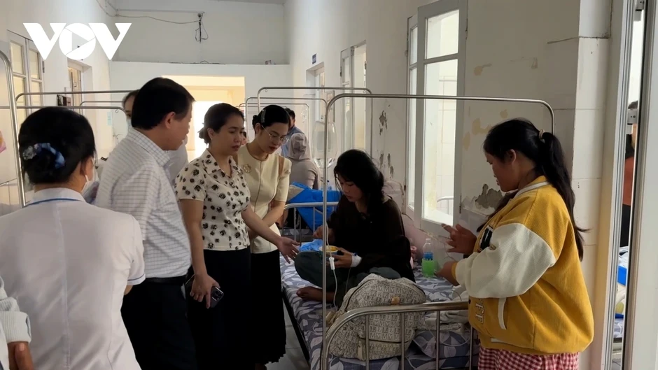 Xét nghiệm mẫu thực phẩm, làm rõ nguyên nhân vụ ngộ độc tại tỉnh Quảng Trị