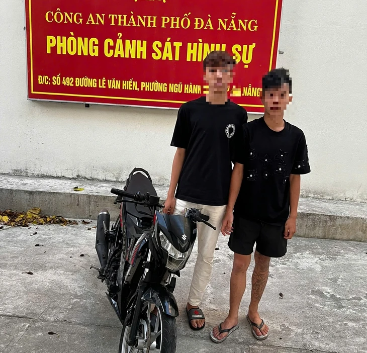 Xin tiền mẹ không được, con trai rủ bạn đột nhập nhà, phá két sắt trộm 70 triệu Xin tiền mẹ không được, con trai rủ bạn đột nhập nhà, phá két sắt trộm 70 triệu