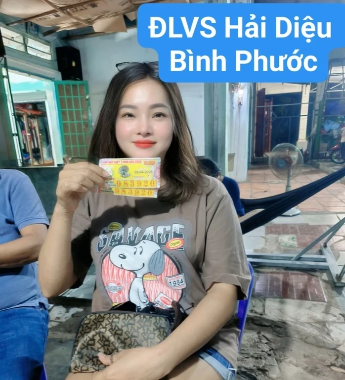 Xổ số miền Nam: Chiều 6-4, lộ diện người phụ nữ ở TPHCM trúng độc đắc 14 tỉ đồng Xổ số miền Nam: Chiều 6-4, lộ diện người phụ nữ ở TPHCM trúng độc đắc 14 tỉ đồng