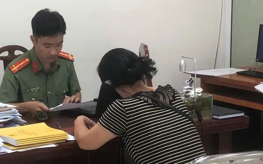 Xử lý người phụ nữ tương tác với các trang, nhóm phản động trên mạng Xử lý người phụ nữ tương tác với các trang, nhóm phản động trên mạng
