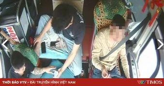 Xử lý tài xế và phụ xe khách đánh bạc khi xe đang chạy trên cao tốc
