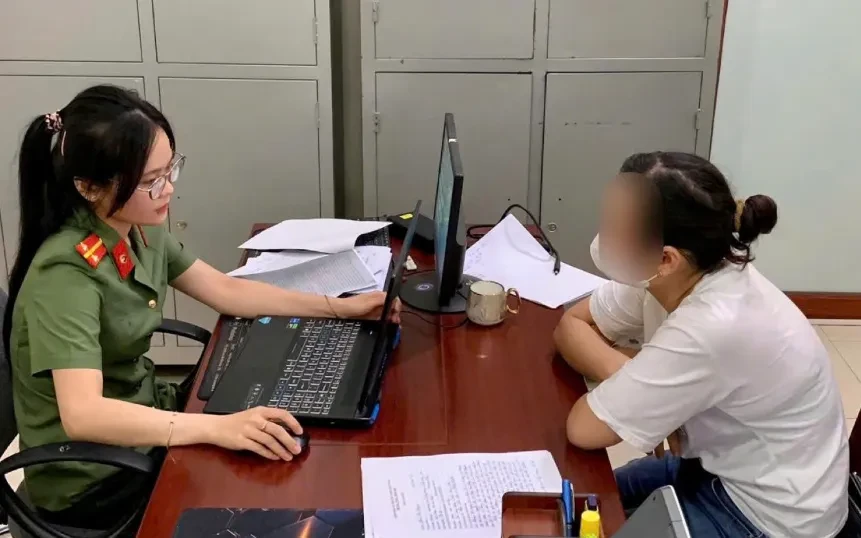 Xử phạt người phụ nữ tung tin sai sự thật sau khi trượt sát hạch lái xe Xử phạt người phụ nữ tung tin sai sự thật sau khi trượt sát hạch lái xe