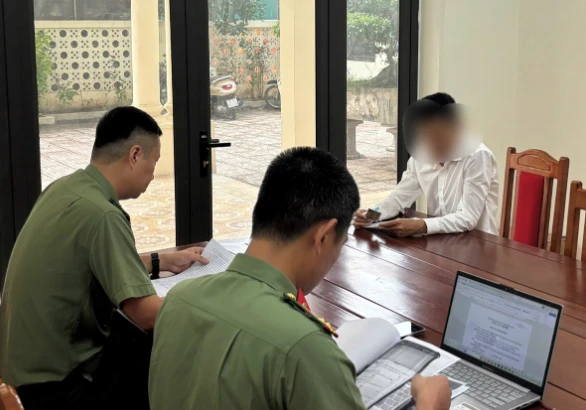 Xử phạt nhiều trường hợp chia sẻ thông tin sai sự thật trên không gian mạng Xử phạt nhiều trường hợp chia sẻ thông tin sai sự thật trên không gian mạng
