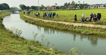 Xuống kênh thuỷ lợi để tắm, nam sinh lớp 8 đuối nước tử vong
